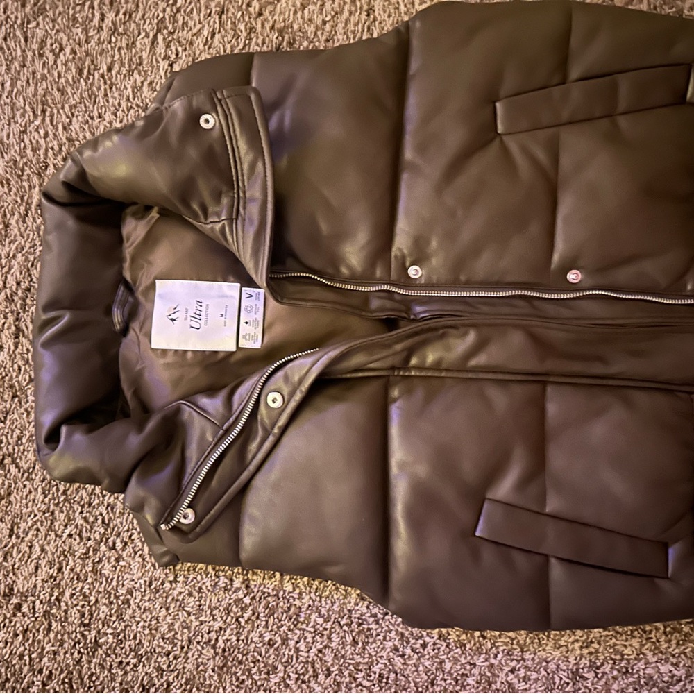 Abercrombie & Fitch Dark Brown Puffer Vest